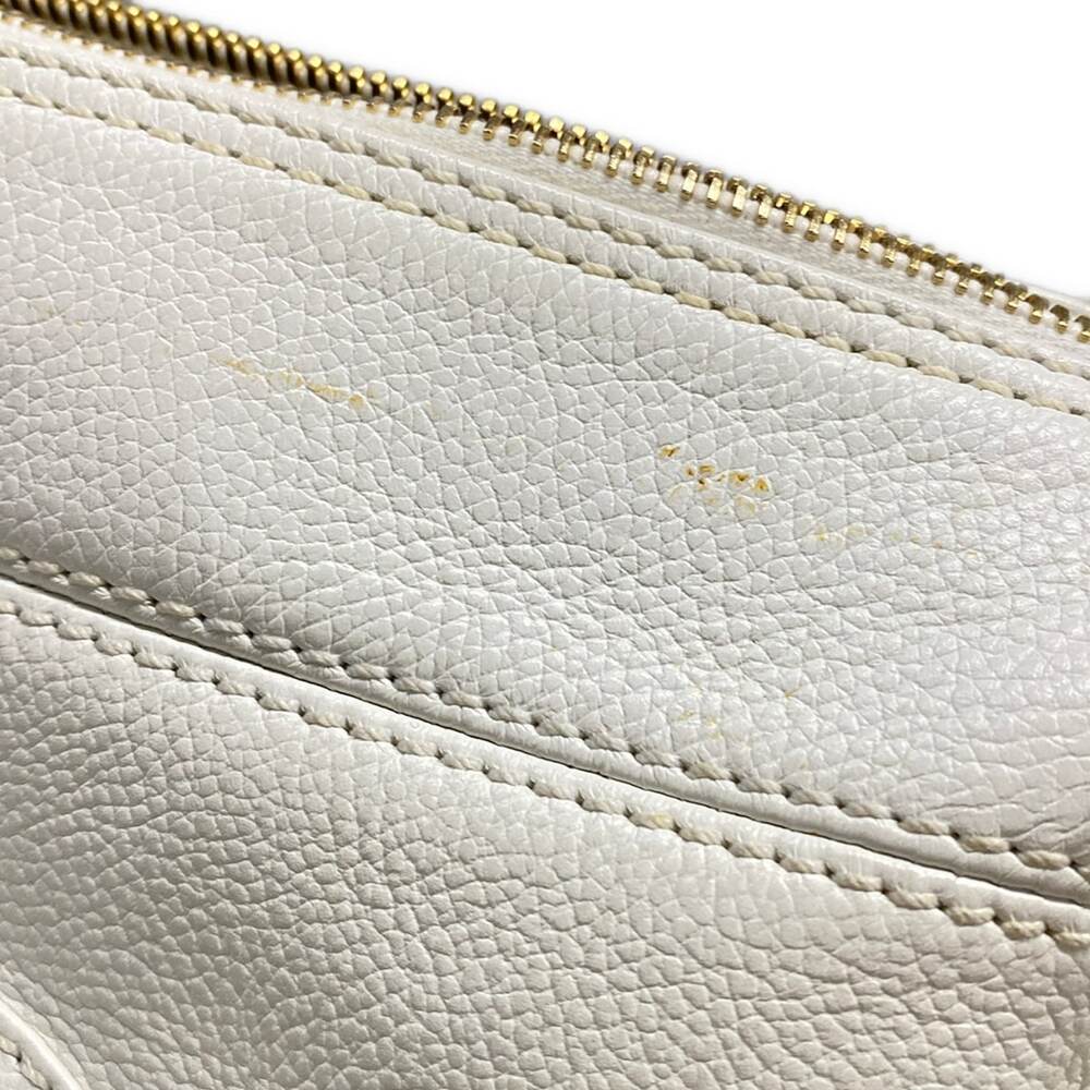 Chanel Handbag - Picture 13 of 15